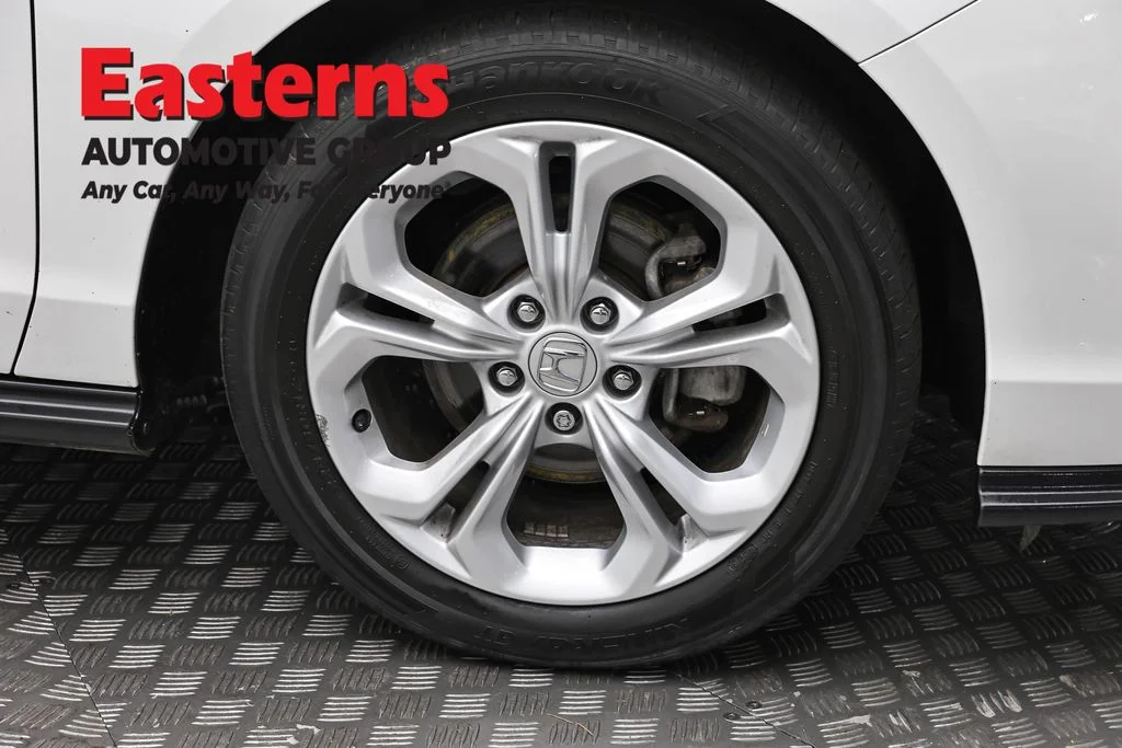 Used 2024 White Honda LX image 30