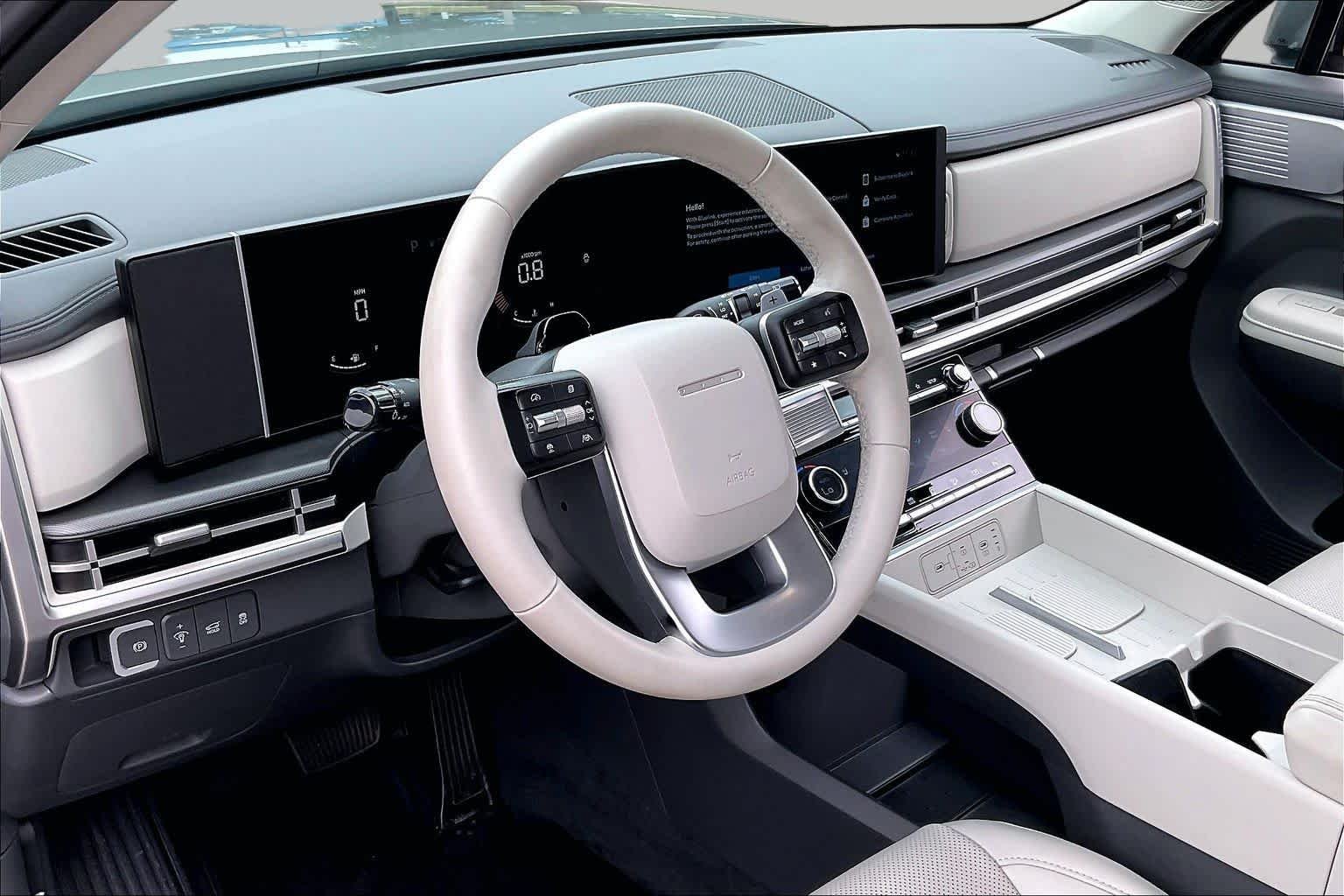 Used 2025 Hampton Gray Hyundai SEL image 16