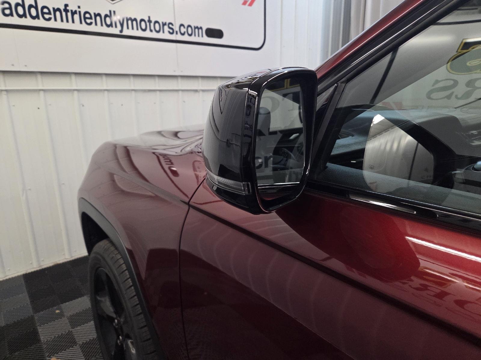 Used 2023 Velvet Red Pearlcoat Jeep Limited image 50