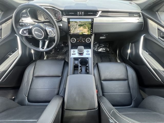 Used 2026  Jaguar P400 R-Dynamic S image 14