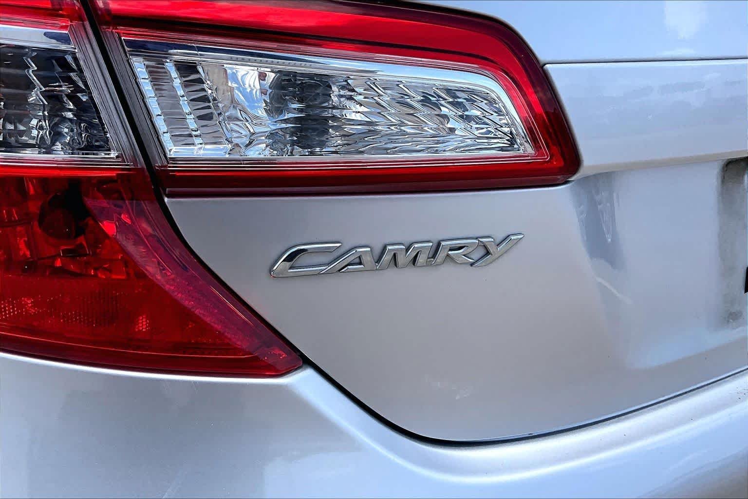 Used 2012 Classic Silver Metallic Toyota SE image 28