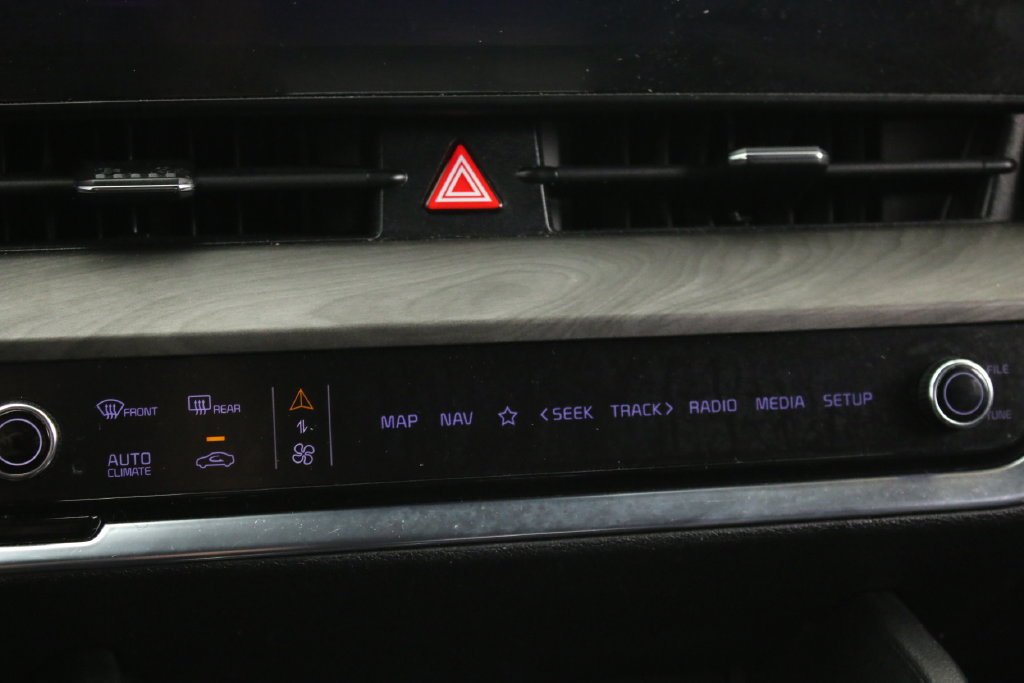 Used 2023 Gray Kia X-Line image 22