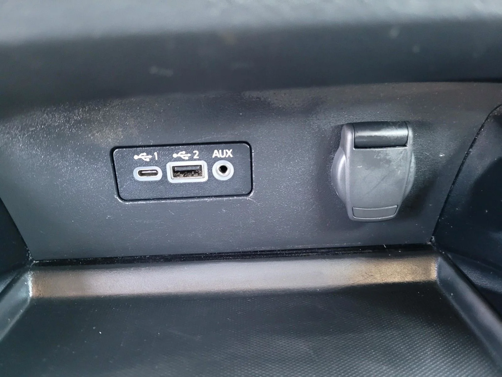 Used 2024 Super Black Clearcoat Nissan 2.5 SR image 24