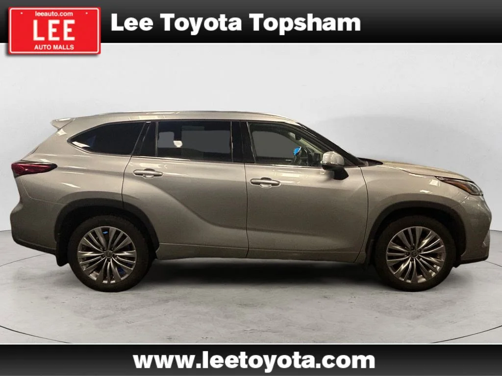 Used 2022 Celestial Silver Metallic Toyota Platinum image 6