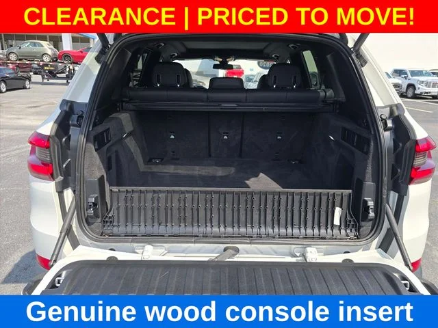 Used 2020 White BMW sDrive40i image 30