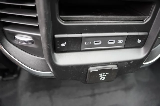 New 2026 Molten Red Pearl-Coat Exterior Paint RAM Laramie image 15