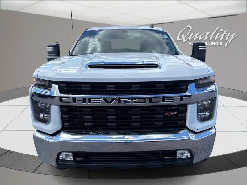 Used 2022 Summit White Chevrolet LT image 11