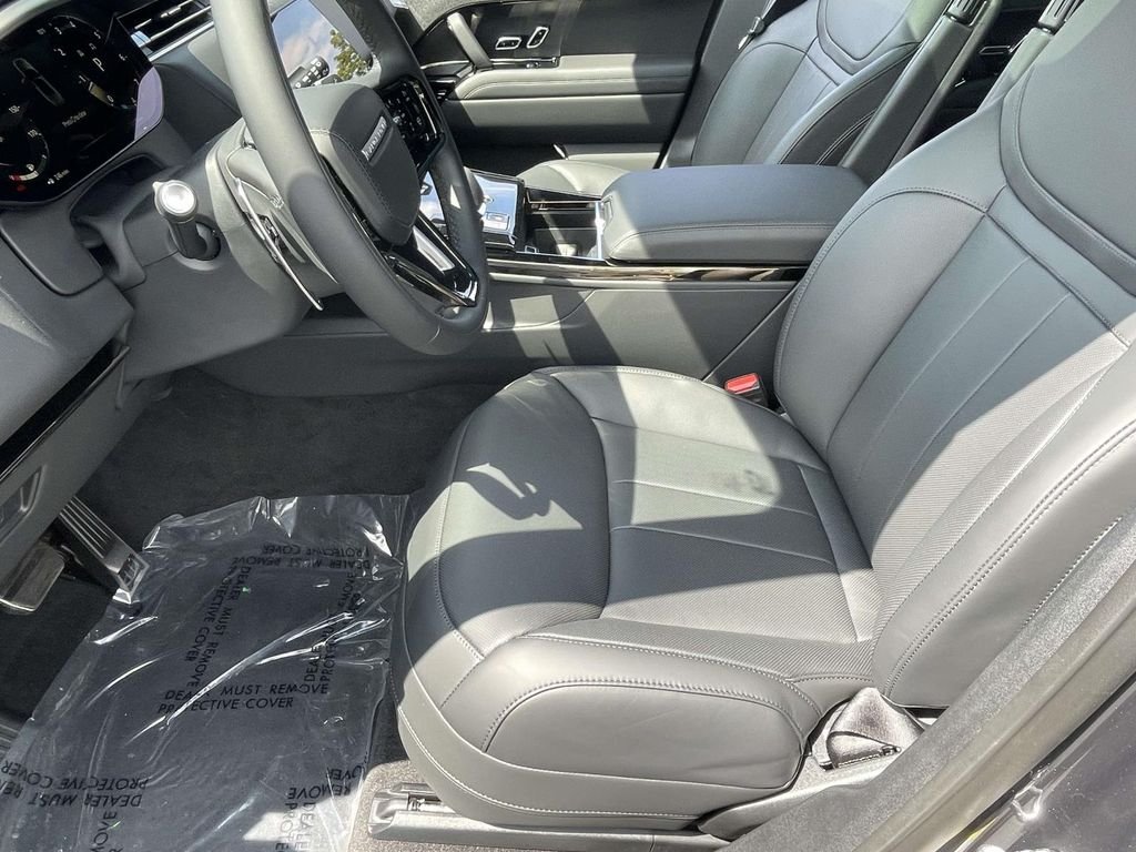New 2026 Carpathian Grey Land Rover Dynamic SE image 14