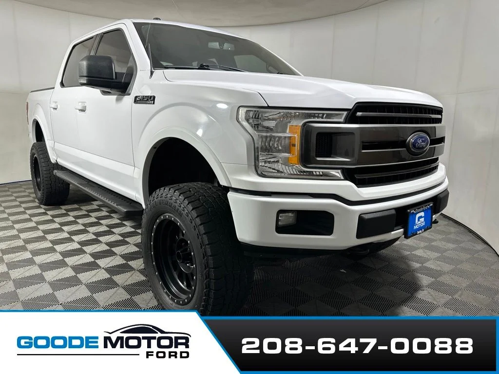 Used 2018 White Ford XLT image 2