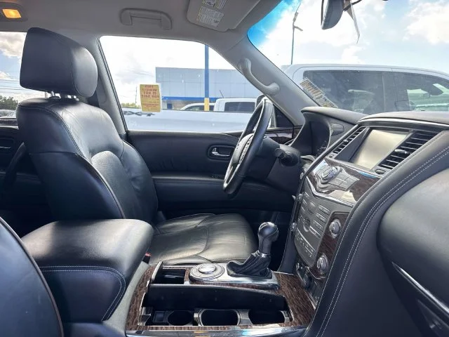 Used 2017 Gray Nissan Platinum image 28