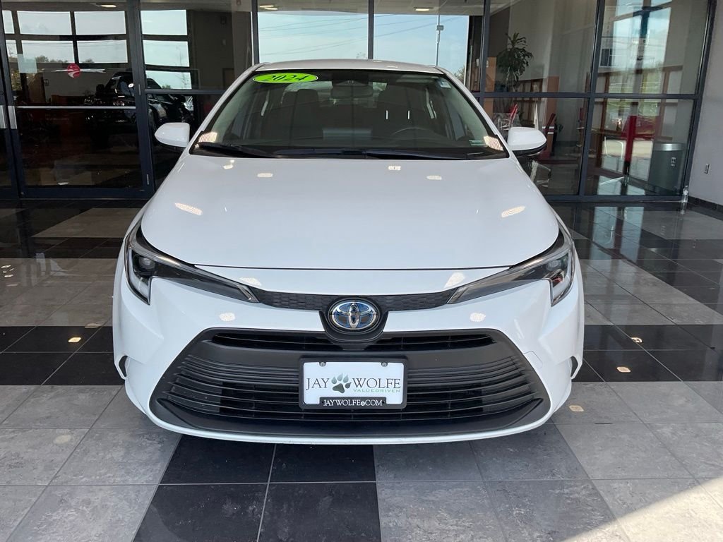 Certified 2024 Toyota Corolla LE with VIN JTDBCMFE3RJ020311 for sale in Kansas City