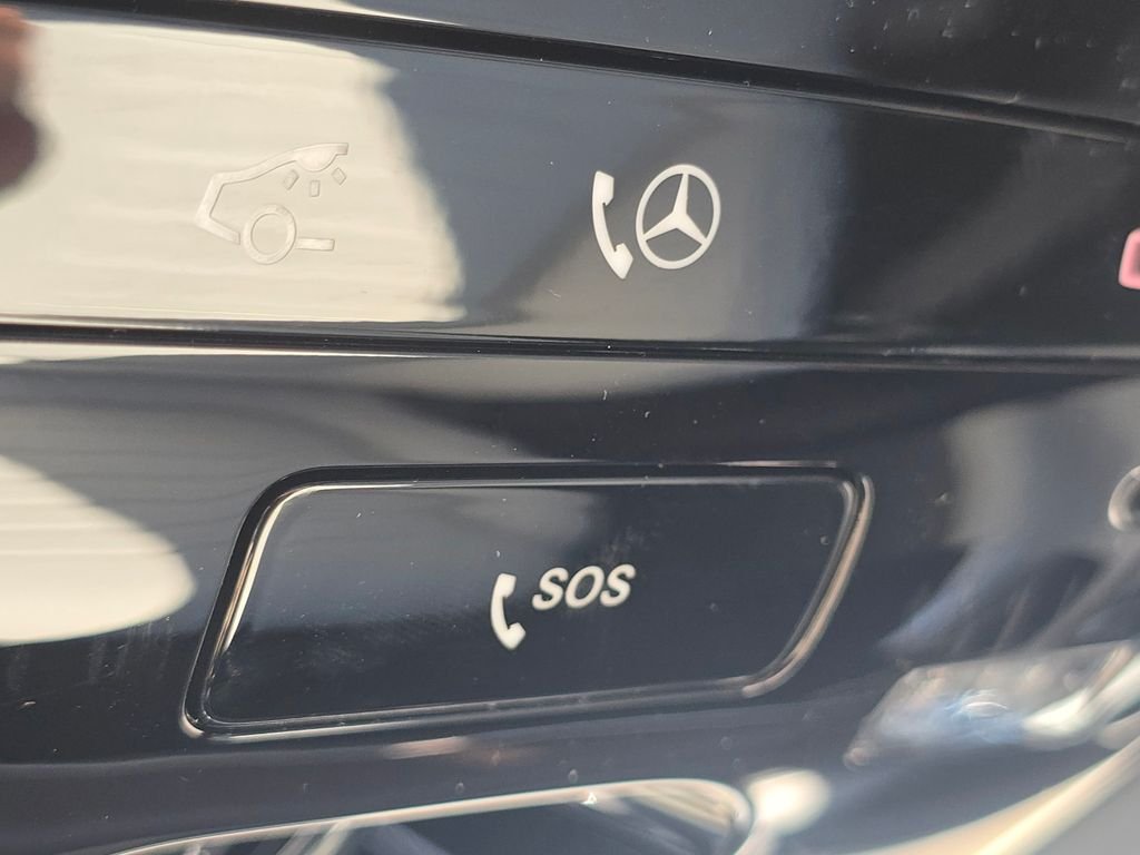 New 2026 MANUFAKTUR Alpine Grey Mercedes-Benz GLC 300 image 9