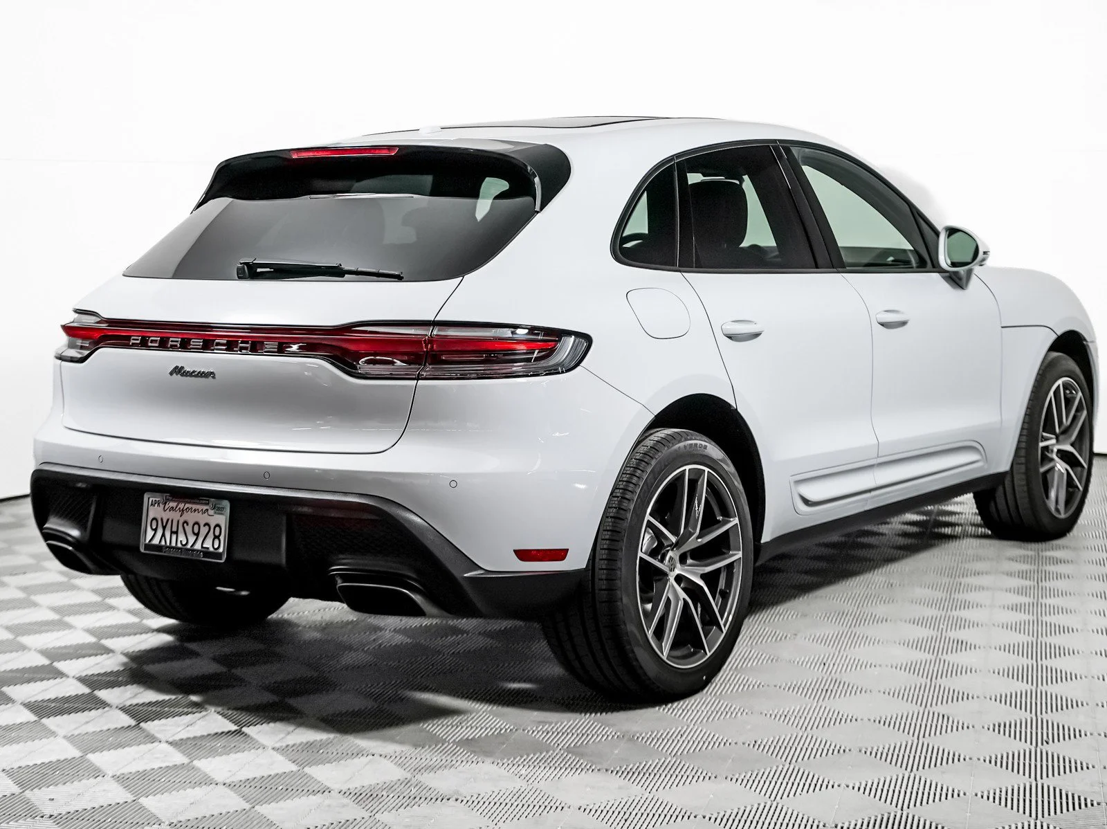 Used 2026 CARRARA WHITE Porsche  image 8