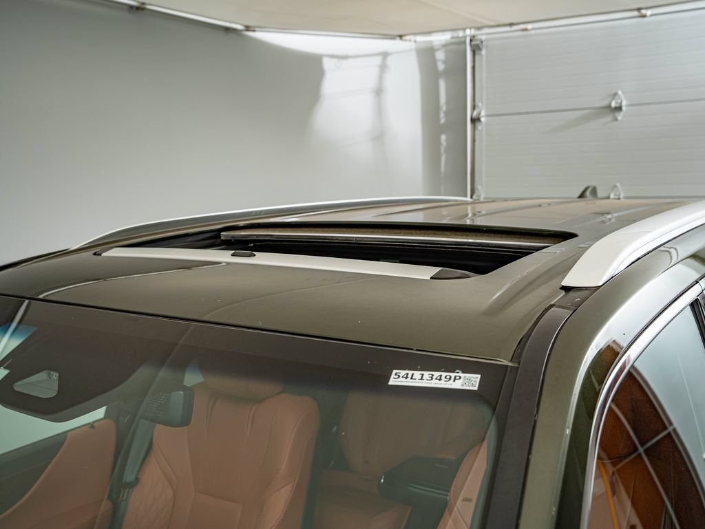 New 2025 Nori Green Pearl Lexus 700h Ultra Luxury image 17