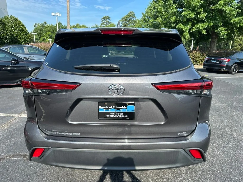 Used 2023 Magnetic Gray Metallic Toyota XLE image 4