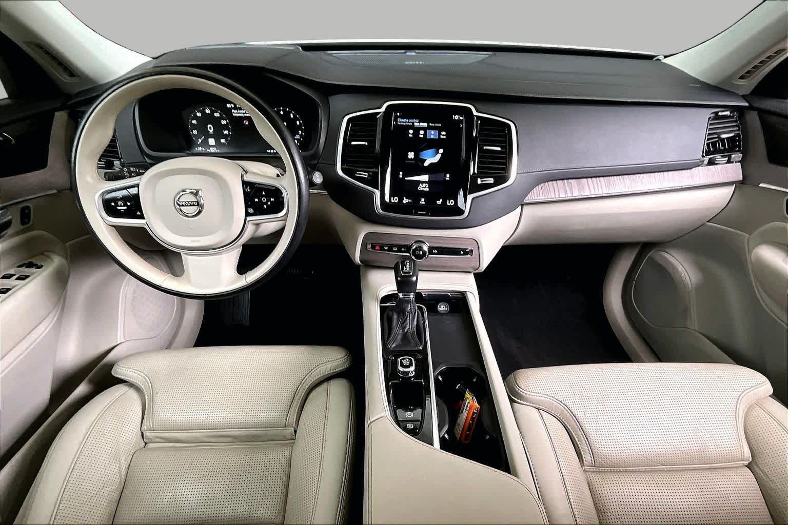 Used 2022 Birch Light Metallic Volvo Inscription image 16