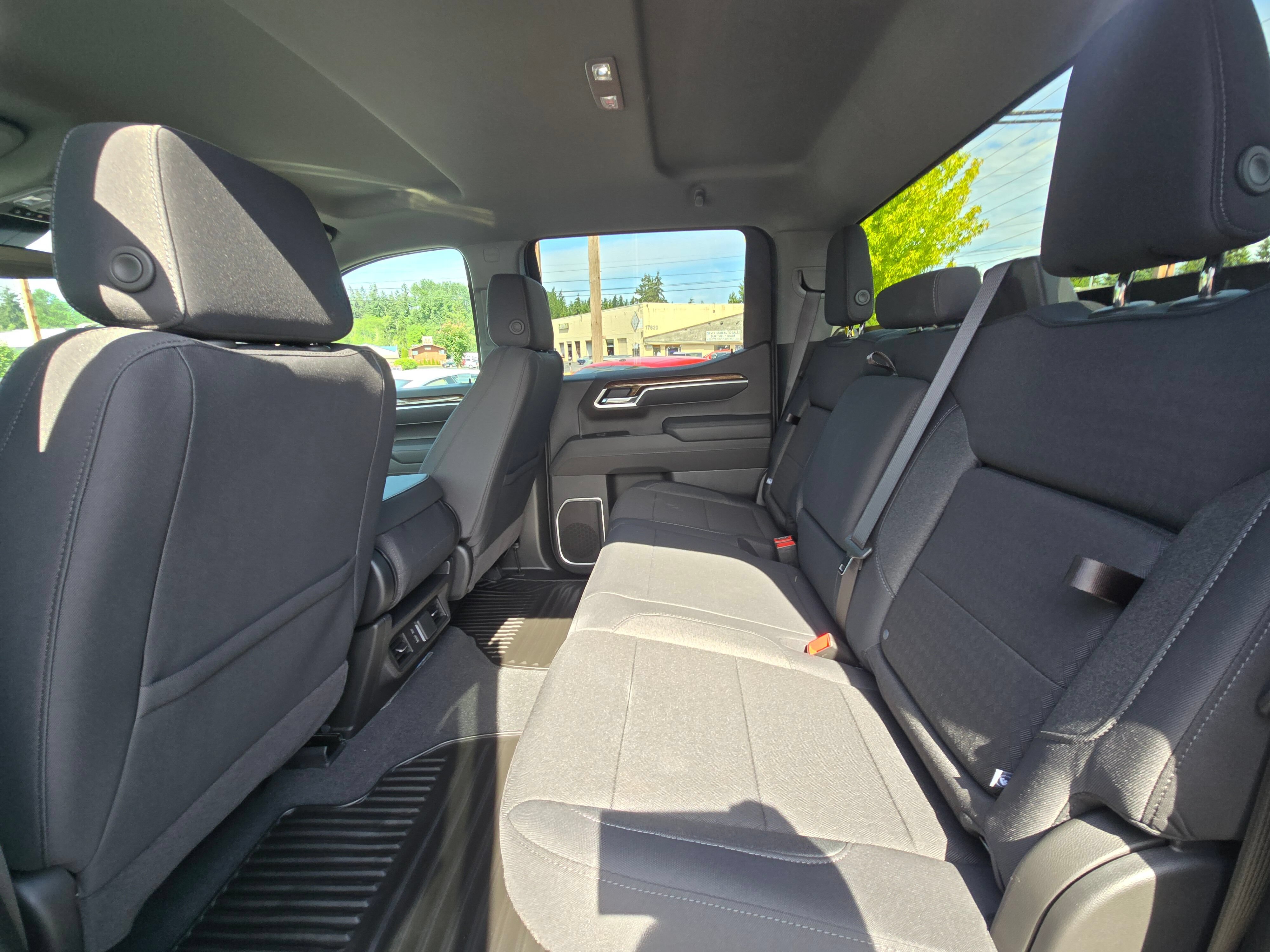 New 2026 Onyx Black GMC Elevation image 12