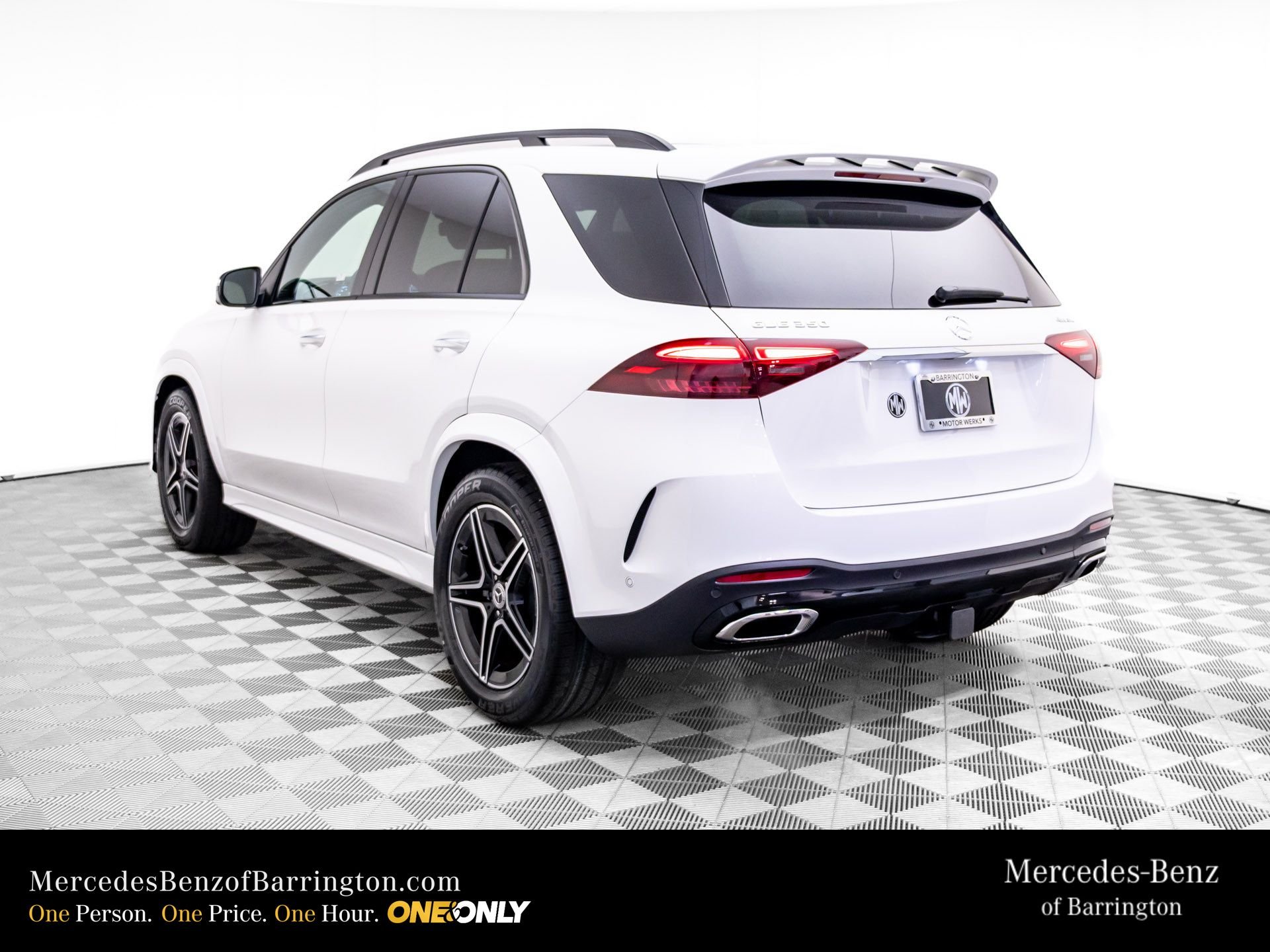 New 2026 Polar White Mercedes-Benz GLE 350 image 3