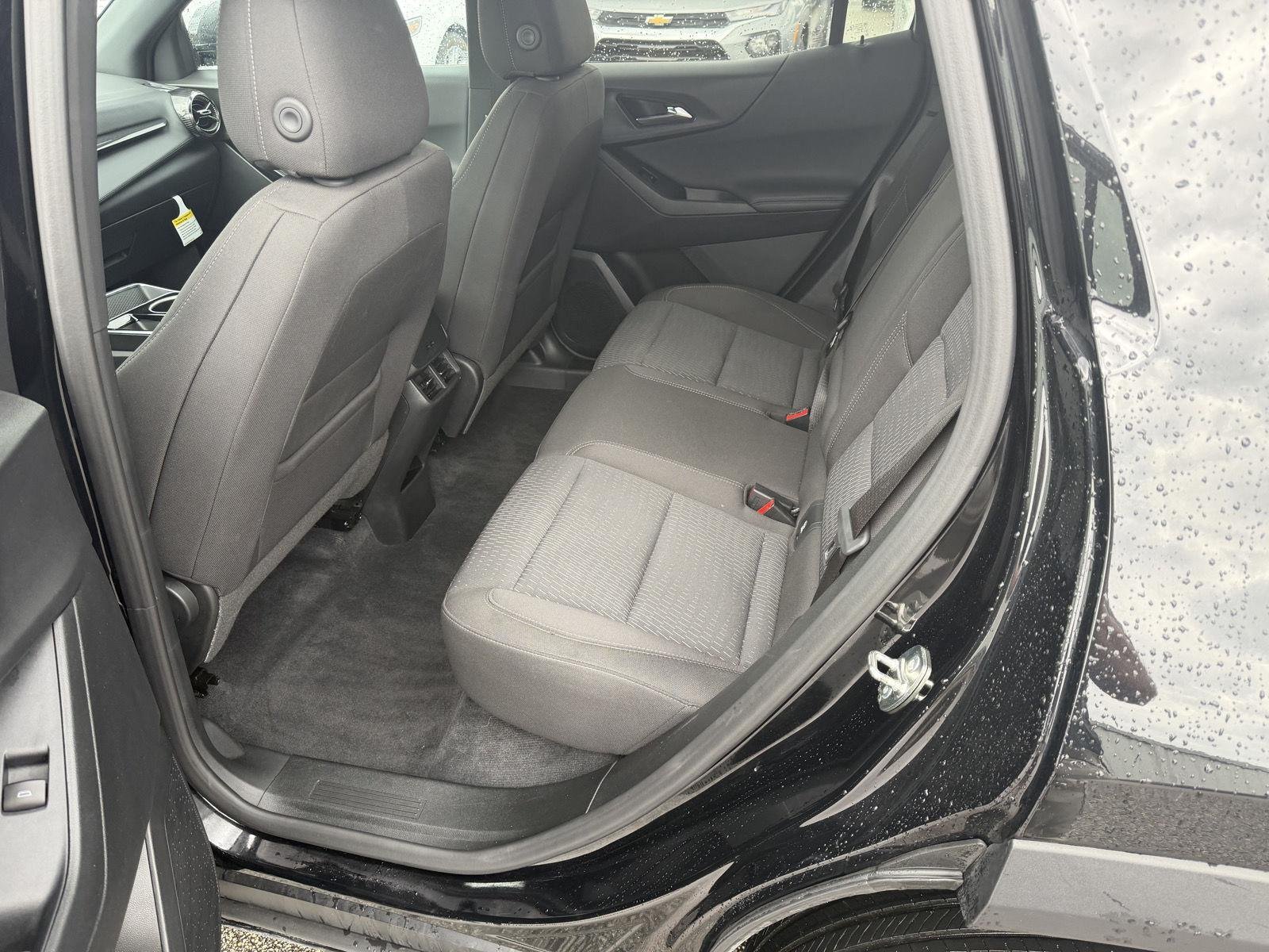 Used 2025 Mosaic Black Metallic Chevrolet LT image 11