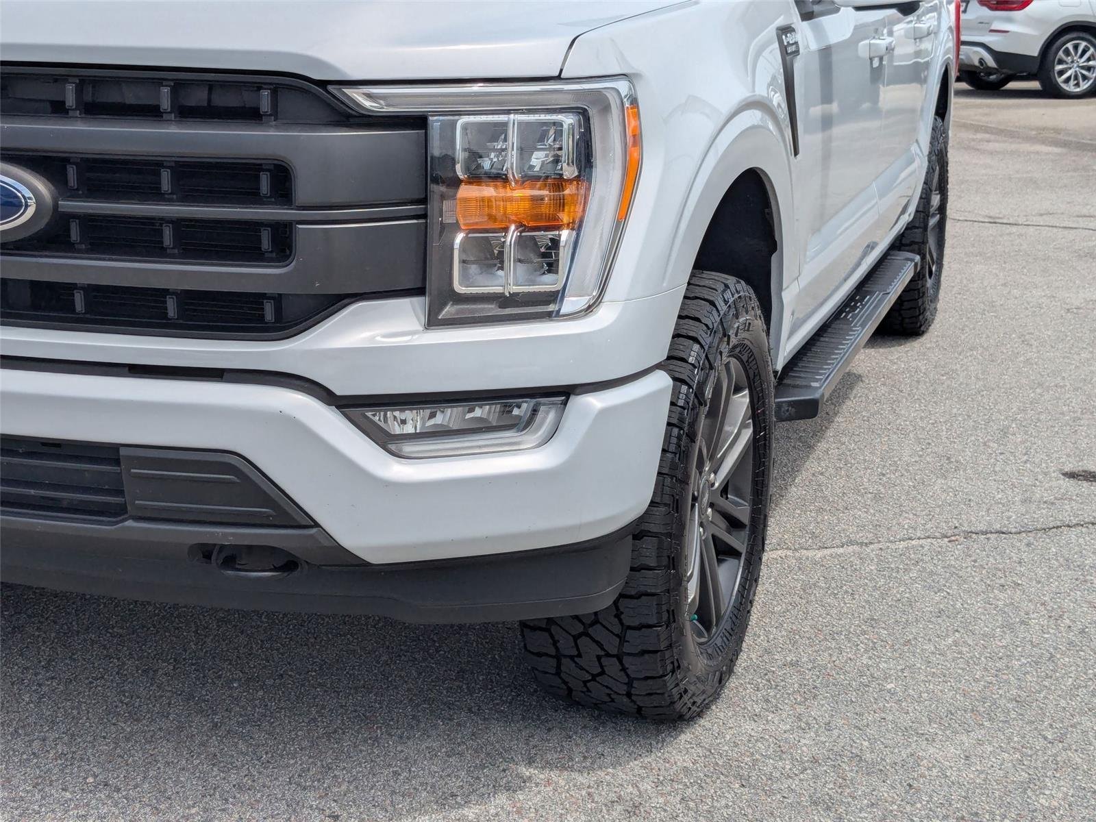 Certified Used 2022 Space White Metallic Ford LARIAT image 9