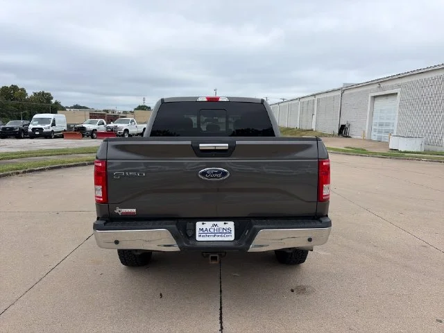 Used 2017 Gray Ford XLT image 4