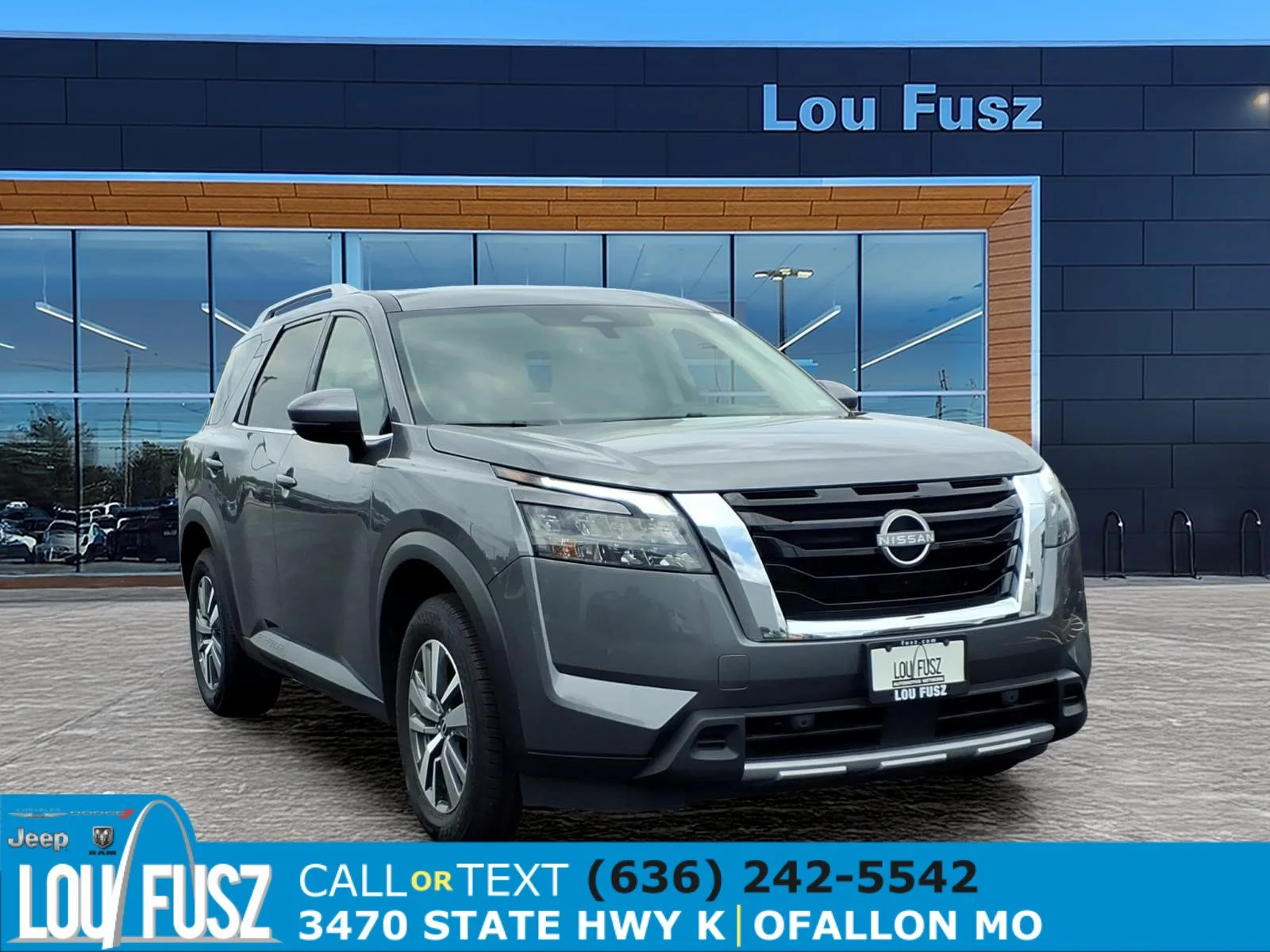 Used 2025 Gun Metallic Nissan SL image 1