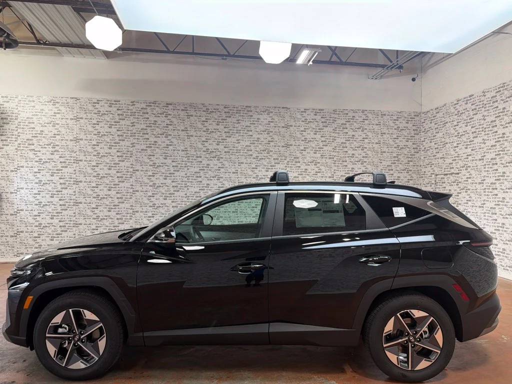 New 2026 Phantom Black Hyundai SEL Premium image 4