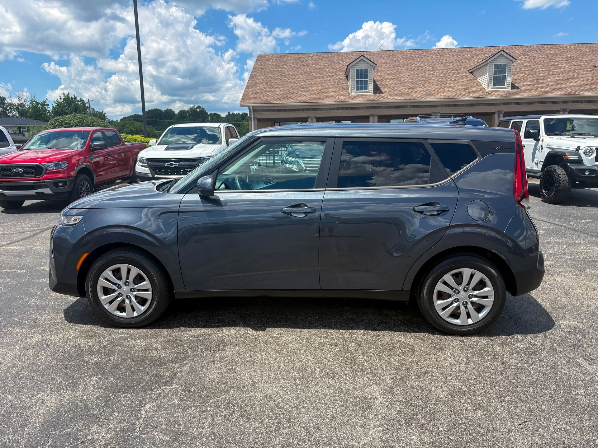 Used 2022 Gray Kia LX image 10