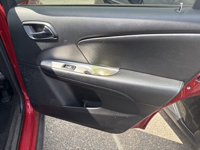 Used 2018 Red Dodge SE image 13