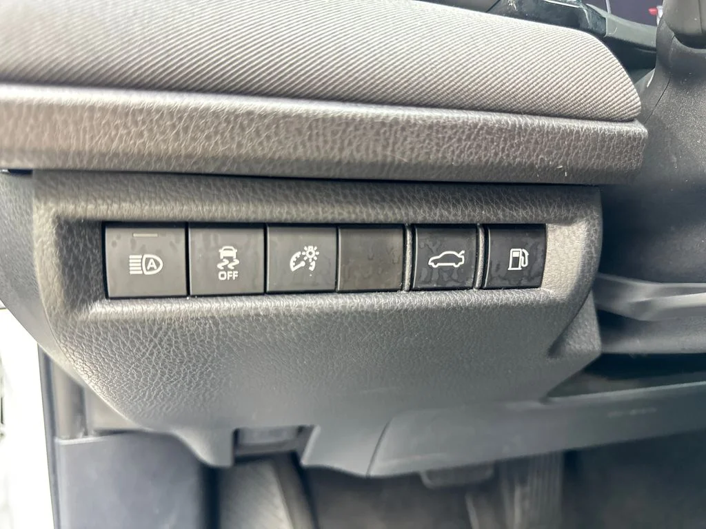 Used 2025 White Toyota LE image 56