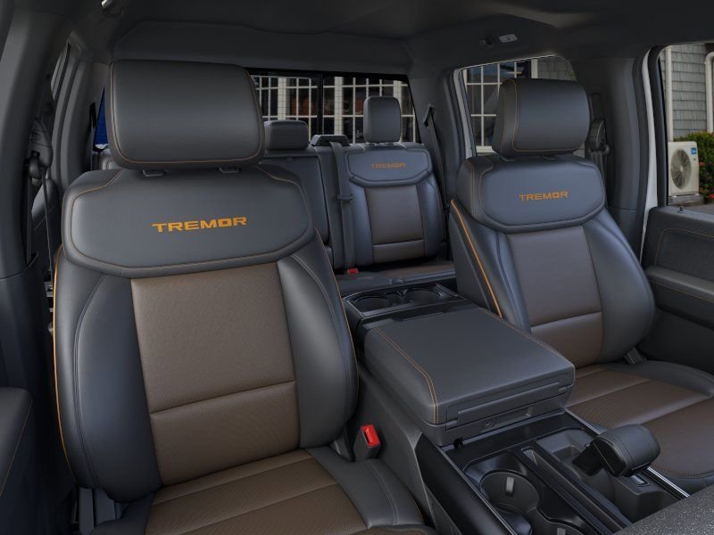 New 2025 Oxford White Ford Tremor image 10