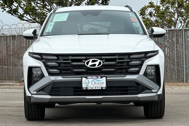 Used 2025 White Pearl Hyundai SEL image 9
