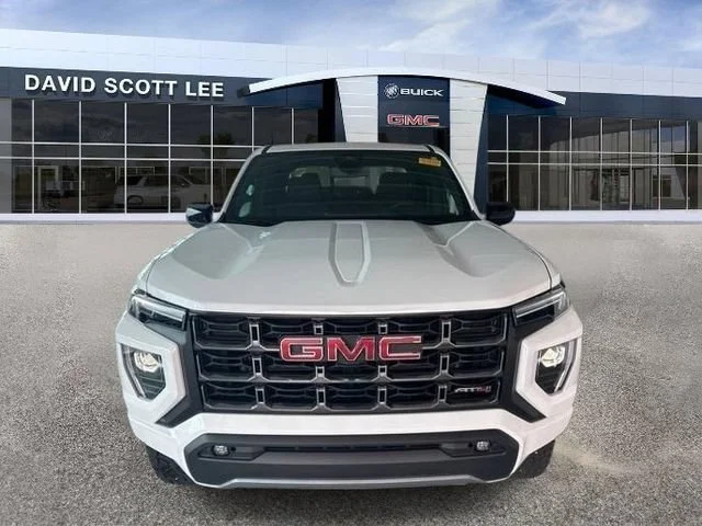 Used 2026 Summit White GMC AT4 image 3