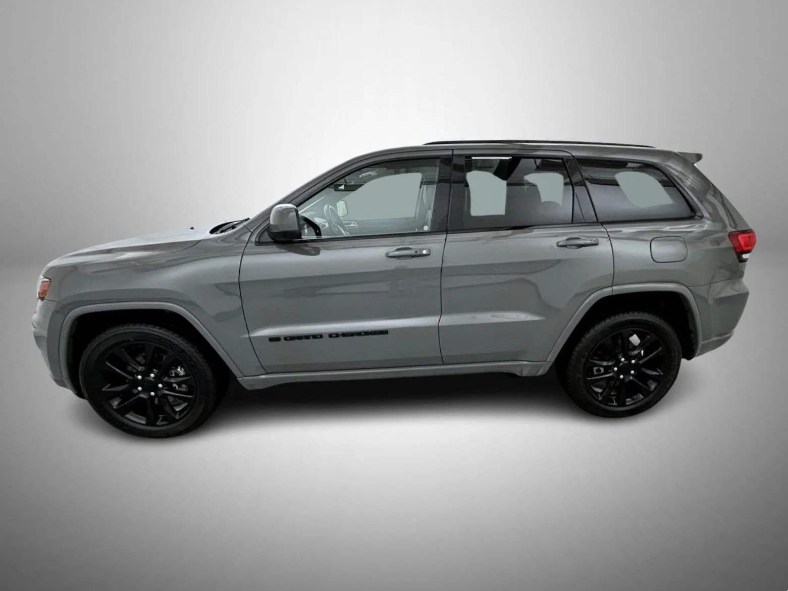 Used 2022 Gray Jeep Laredo X image 8