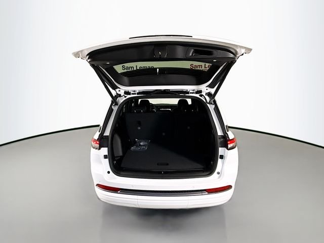 New 2026 Bright White Clear-Coat Exterior Paint Jeep Limited Reserve image 26