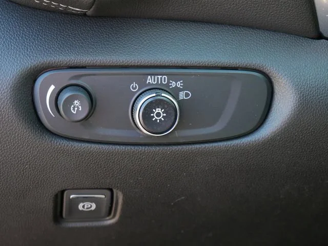 2023 Chevrolet Blazer 2LT - Photo 18