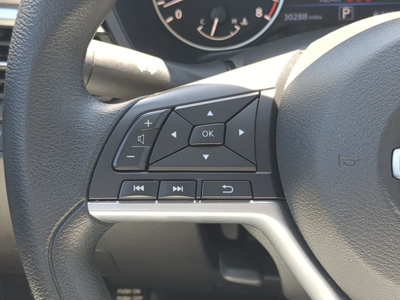 2025 Nissan Altima SV - Photo 20
