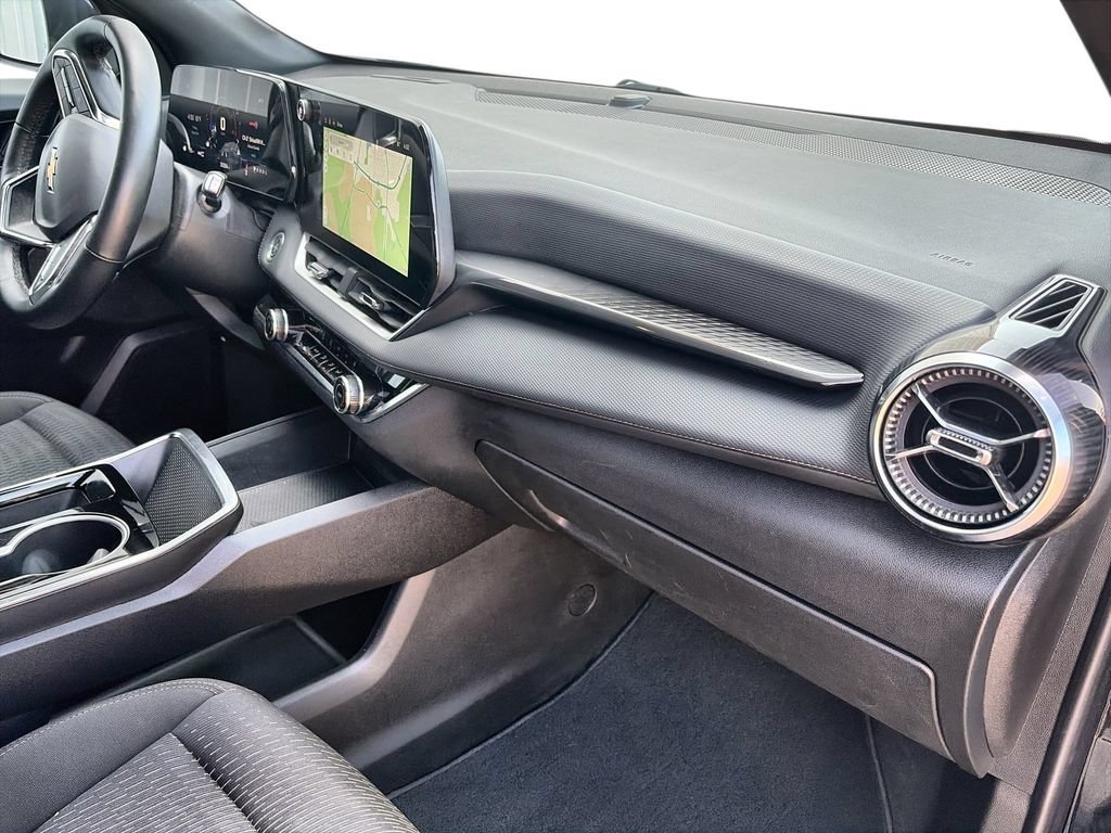 2025 Chevrolet Equinox LT - Photo 30