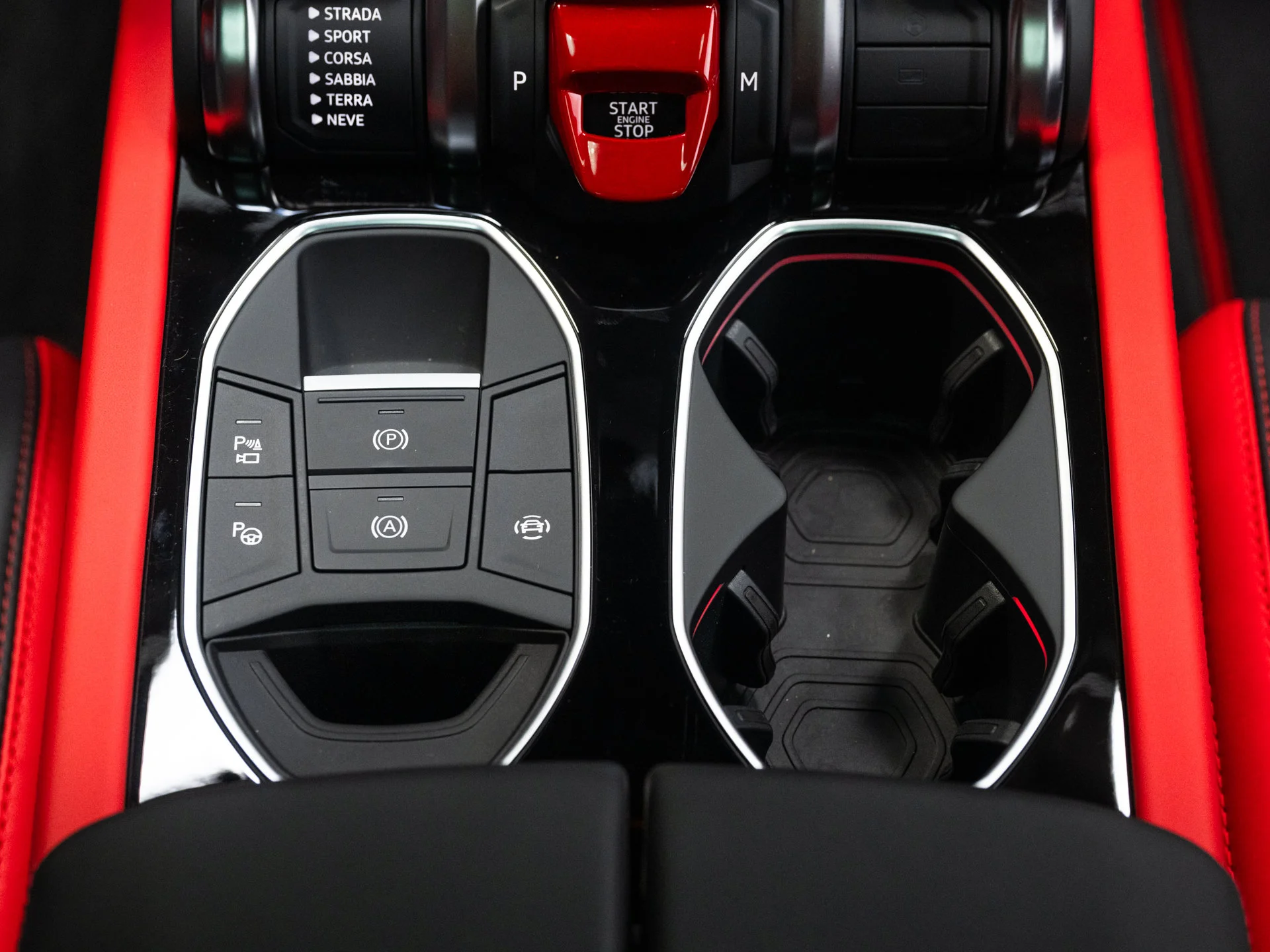 Used 2025  Lamborghini SE image 85