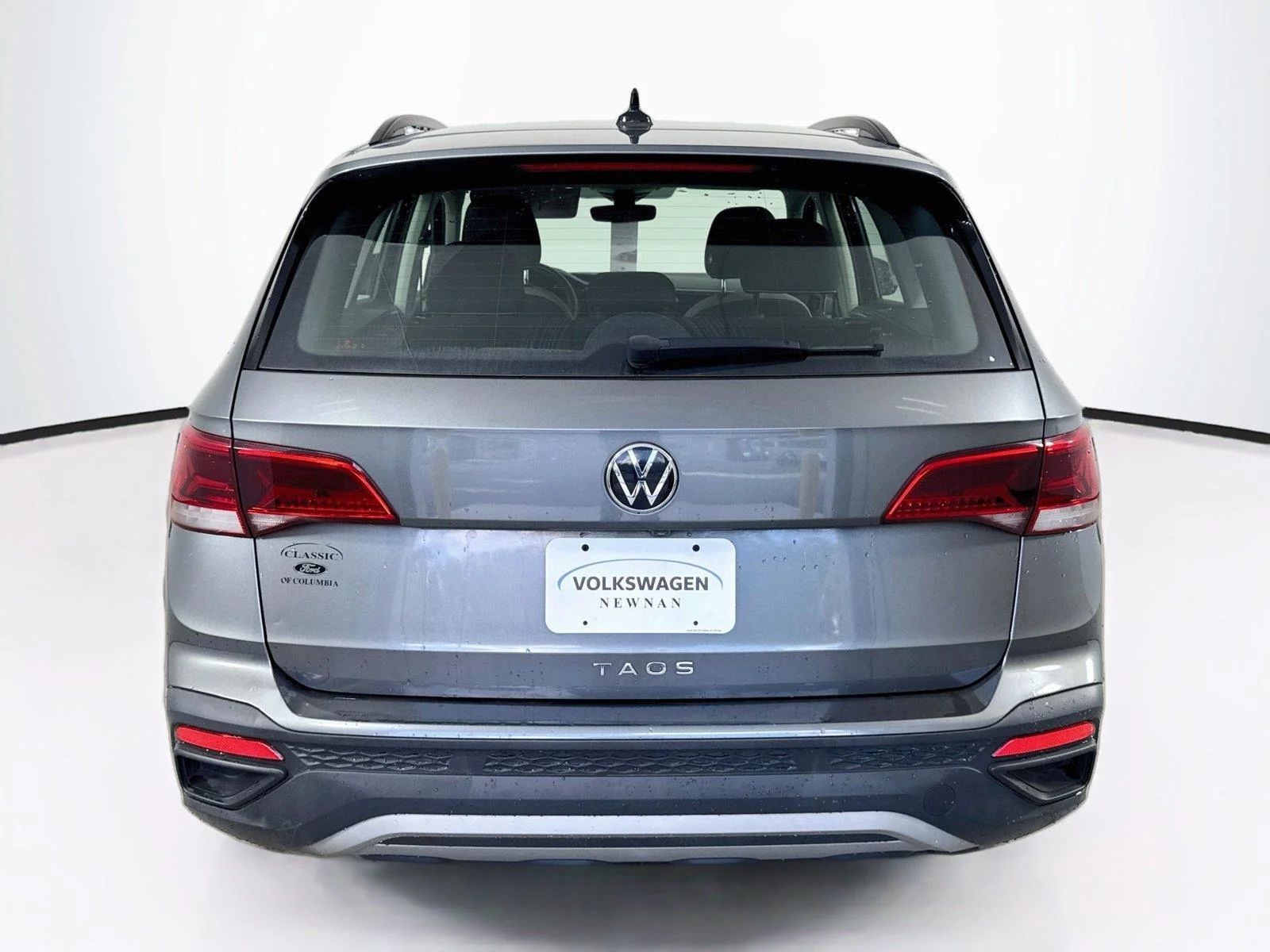 Used 2023 Platinum Gray Metallic Volkswagen S image 5