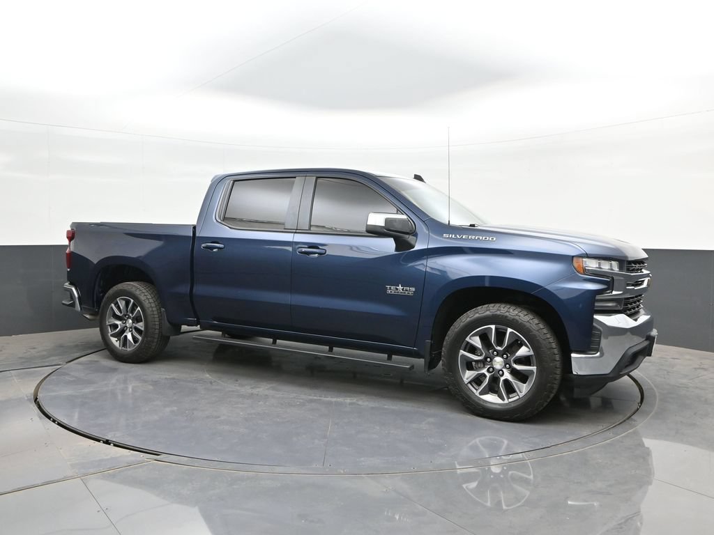 Used 2020 Blue Chevrolet LT image 17