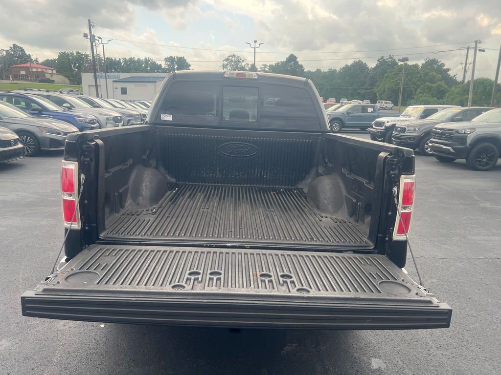 Used 2013 Black Ford XLT image 10