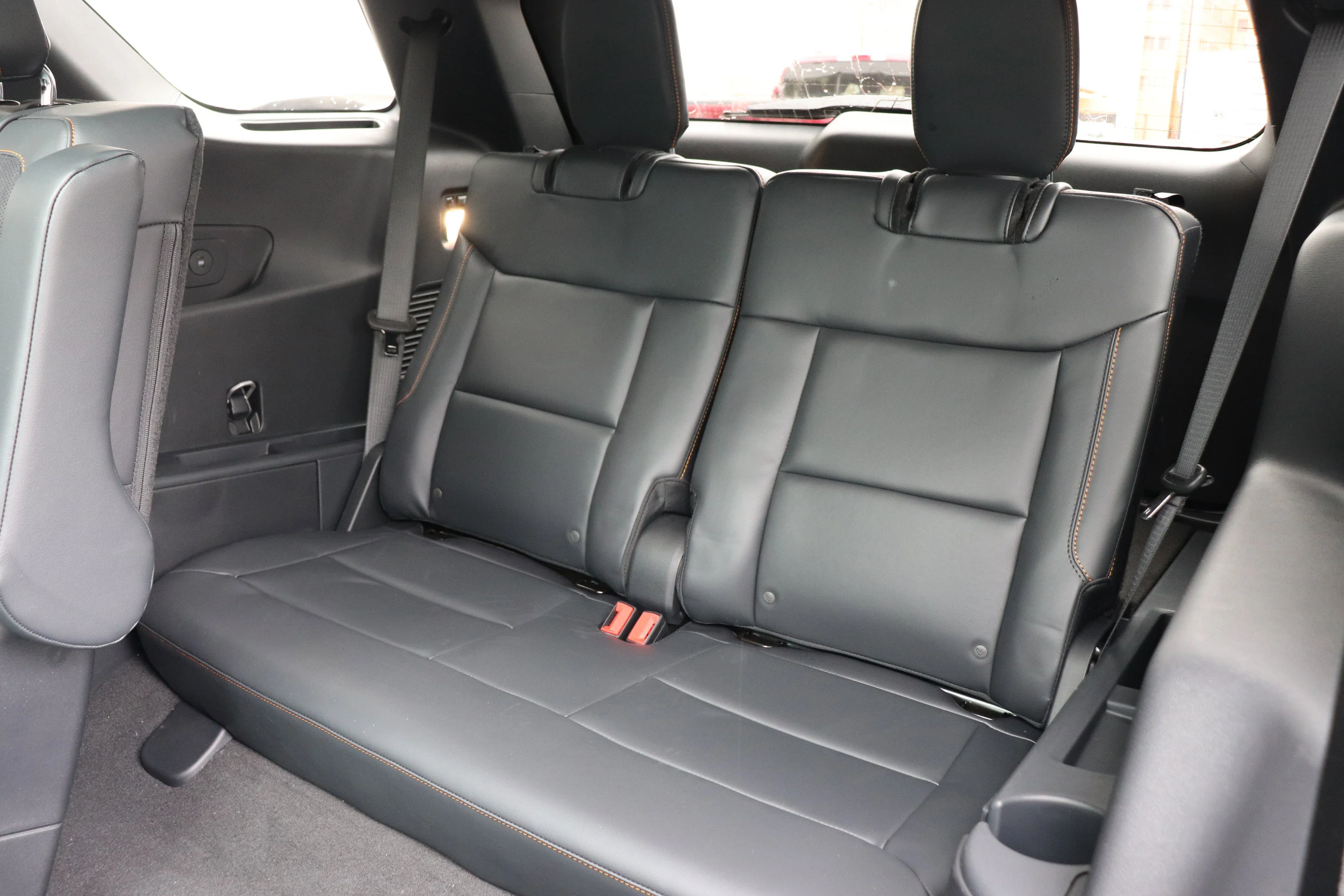 New 2026 STAR WHITE MET TRI-COAT Ford Tremor image 16
