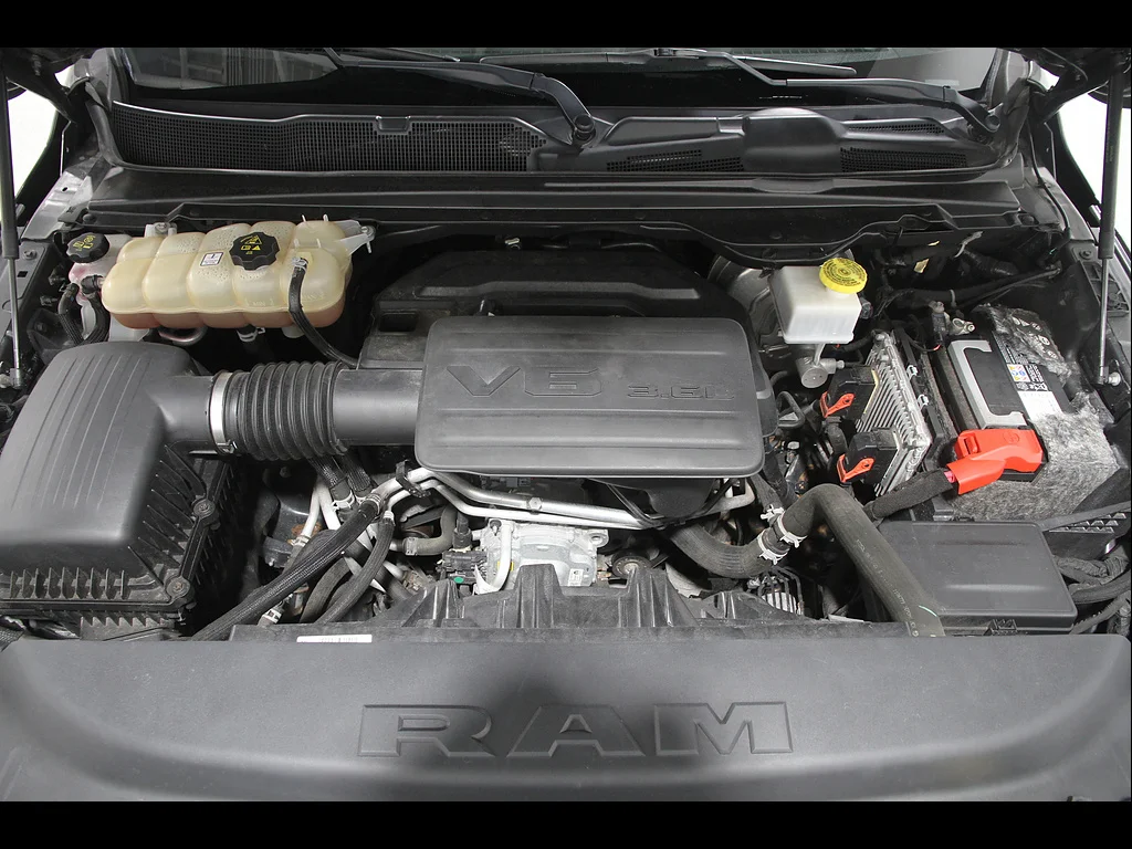 Used 2020 GRAY Ram Big Horn image 21