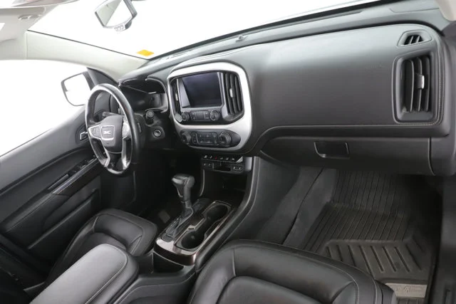 Used 2021  GMC Elevation image 31