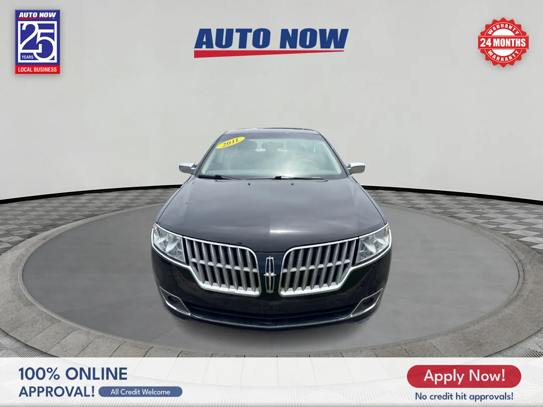 Used 2011 Black Lincoln base image 2