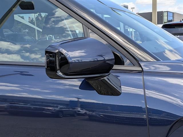 Used 2026 Blue Hyundai SEL 7P image 11