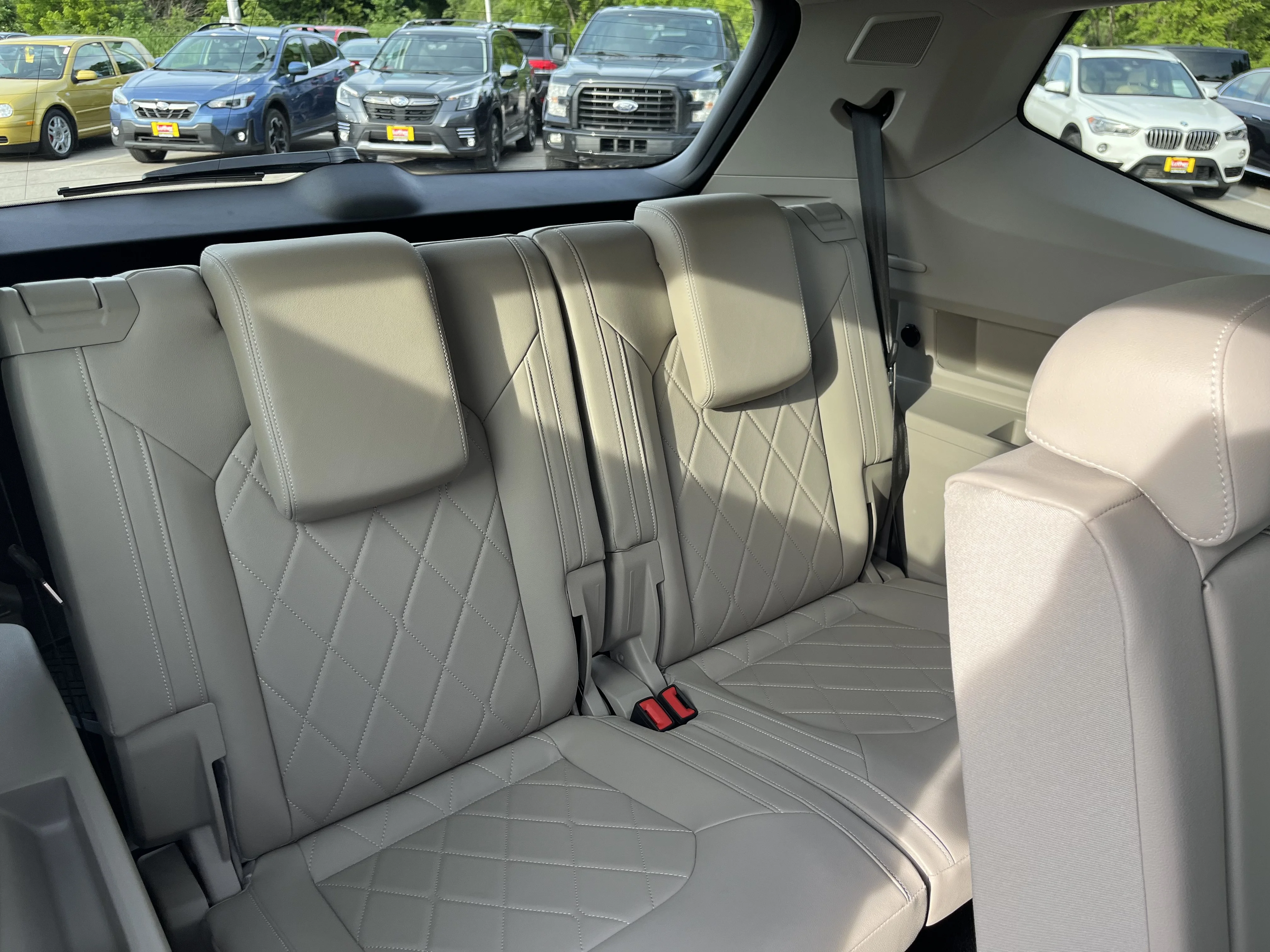 Used 2024 Silver Mist Metallic Volkswagen 2.0T SEL Premium R-Line image 28
