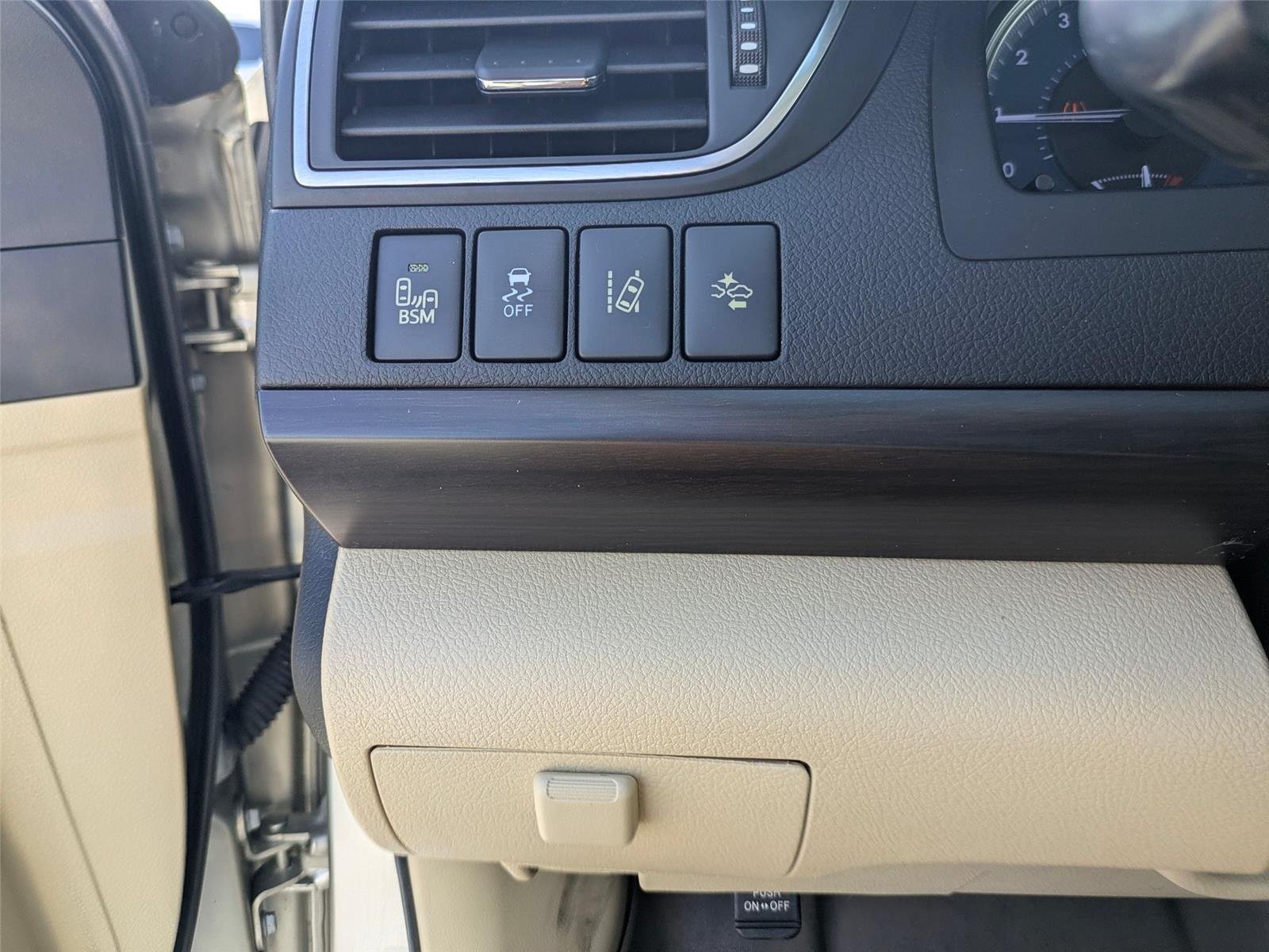 Used 2017 Creme Brulee Mica Toyota XLE image 16