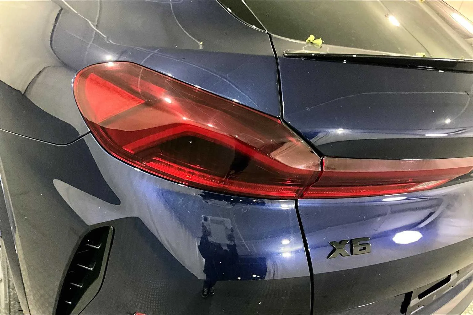 New 2026 Tanzanite Blue II Metallic BMW M60i image 5